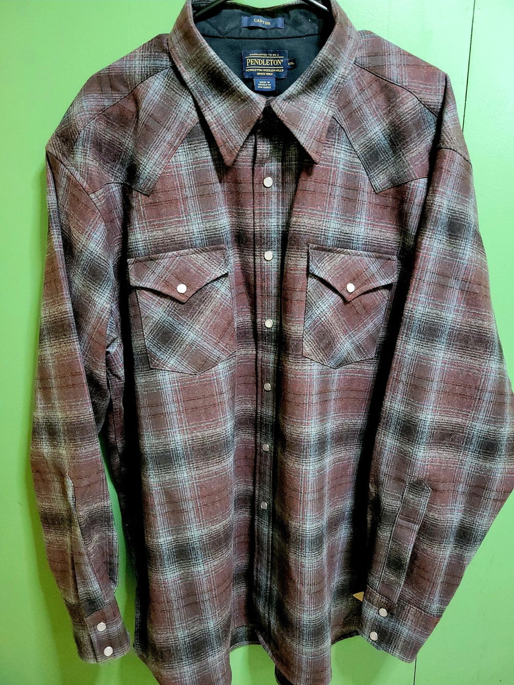 Pendleton Burgundy and Gray Plaid Western Button-Down Shirt 100% Virgin Wool